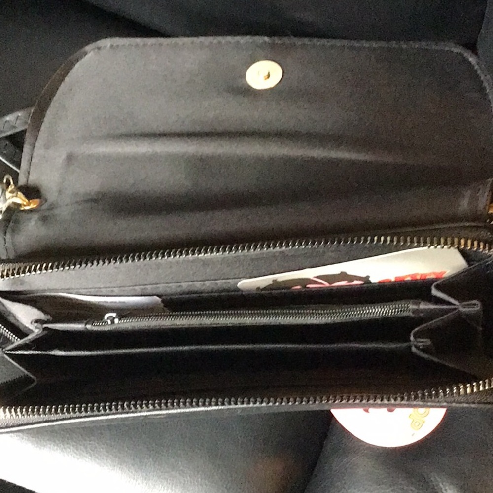Betty Boop Purse 3 Ways to Wear: Crossbody Wristlet, Wallet NWT - Picture 4 of 7